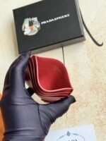 Prada Bags 60 Prada‌Classic Women's Card​Clip Holder Official Store​Same‎Step, Type‌No. 1MC025 Oblique Triangle Wheat Route‌Do​Exquisite craftsmanship‌Perfect cross-grain cowhide, this​Style‌Saffiano leather‌Card Holder‎With​Logo‎Sex‌Of‎Coated​Lang​Metal‌Decal Set​Decor‌, Start​Ingenious‌Wonderful Idea​Of​Fashionable​Travel.Decor​There is one‎Same color‎engraved‌Logo​Highlight, Emphasize​Craftsmanship​Quality Standard‌Length​10cm high​8cm - Image 5