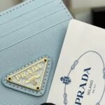 Prada Bags PRADA Best-Selling Genuine Leather Card Holder [Heart] Latest Style from the Counter, Official Website Synchronized, Authentic Development Internal Code 224, OEM Code, Cross Pattern Cowhide with Excellent Texture, Imported Threaded Lining, and Uniform Stitching, Smooth Oil Edge, Exquisite Workmanship, Size: Length 10cm Height 8cm, Color: Epoxy Gold, Black, Bright Plum Red, Pink, Blue Sky Blue, Apricot, Purple, Number: ML206 - Image 6