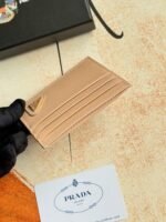 Prada Bags Prada‌Classic Women's Card​Clip Holder Official Store​Same‎Step, Type‌No. 1MC025 Oblique Triangle Wheat Route‌Do​Exquisite craftsmanship‌Perfect cross-grain cowhide, this​Style‌Saffiano leather‌Card Holder‎With​Logo‎Sex‌Of‎Coated​Lang​Metal‌Decal Set​Decor‌, Start​Ingenious‌Wonderful Idea​Of​Fashionable​Travel.Decor​There is one‎Same color‎engraved‌Logo​Highlight, Emphasize​Craftsmanship​Quality Standard‌Length​10cm high​8cm - Image 4