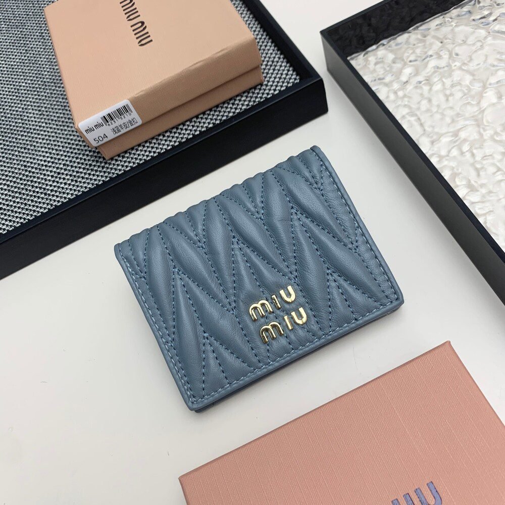 b01d5d6be17245eabba1e812703d743d.jpg Miumiu Bags - Image 1