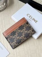 Celine Bags 50CELINE.TRIOMPHE Logo Printed Card Holder/2024 Small Race Coated canvas, sheepskin leather edging 2 pieces are stuck 1 flat bag No.: 10B702 Size: w10.5×7cm - Image 4