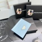 Prada Bags P50 PRADA Popular Genuine Leather Card Holder [Heart] Latest Style from Counter, Synchronized the Official Website, Authentic with Internal Code 224, Cross Pattern Cowhide Texture, Imported Threaded Lining, and Even Stitching, Smooth Oil Edge, Exquisite Workmanship, Size: Length 10cm Height 8cm, Color: Epoxy Gold, Black, Bright Plum Red, Pink, Blue Sky Blue, Apricot, Purple, Number: ML206 - Image 9