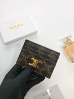 Celine Bags 50 CELINE New Embossed Logo Holder, Made of Top Layer Cowhide, Two Card Slots + One Middle Insert Pocket, Style No.: 10L833, Size: 10.5×7cm - Image 4