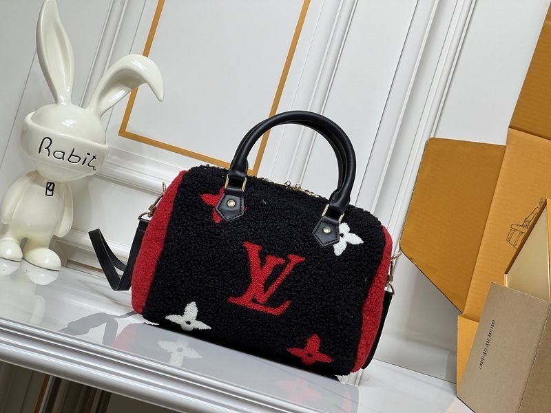 bc88d4452e414552a33a4698c1050352-1.jpg Louis Vuitton Bags - Image 1