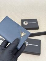 Prada Bags 65 Prada Pattern Unisex Placed or Bag, Be Handheld, Made of Imported Calfskin with Cross Pattern, Pocket Holder, Can Hold Change, 6 Card Slots, Simple and Elegant Fashion Trend Model 2MC101, color as shown in the picture Size 11×7cm, - Image 3