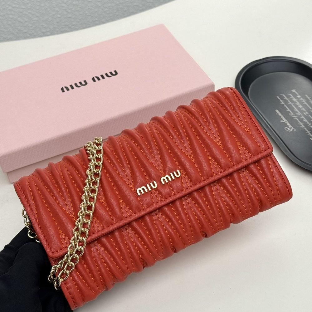 c53b14bf607b4d0182b5e11d0fd18ad9.jpg Miumiu Bags - Image 1