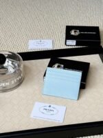 Prada Bags 55prada Hot-Selling Holder Unisex Small Card Holder, Black, Model 1MC025 Loose Characters Triangle Wheat Series Nine Colors Made of cross-grain cowhide, 6 card slots ➕ A middle compartment that can hold multiple cards and small change, size 11.2×8.5cm, actual product photo, see is what you get - Image 2