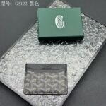 Goyard Bags 45 Top Original GOYARD Saint-Sulpice Card Holder, Compact Design, Middle Pocket Can Store Cards, ID, Folded Banknotes The compact design fits perfectly into the pocket of a jacket or pants. Model: G5122 Size: 7*10.5*0.2cm