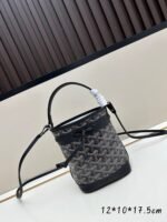 Goyard Bags Batch 190 FLOT Mini Bucket Bag This Goyard is called PETIT FLOT, which refers to wood transportation industry that has been passed down through generations family.It comes from a jacquard bag launched by GOYARD in the 1960s❤ Size: 12X1OX17.5 CM, model handbag bucket bag.