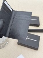 Prada Bags 65 Prada Pattern Unisex Placed or Bag, Be Handheld, Made of Imported Calfskin with Cross Pattern, Pocket Holder, Can Hold Change, 6 Card Slots, Simple and Elegant Fashion Trend Model 2MC101, color as shown in the picture Size 11×7cm, - Image 6