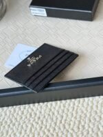 Prada Bags Prada Hot-Selling Holder Unisex Small Card Holder, Black, Model 1MC025, Loose Characters, Triangle Wheat Series, Nine Colors Made of cross-grain cowhide, 6 card slots ➕ A middle compartment that can hold multiple cards and cash, size 11.2×8.5cm, actual product photo, see is what you get - Image 4