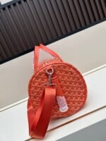 Goyard Bags New batch 190 Goyard Barrel 40 sports travel bag. size 40cm suitable daily use can be used as gym or a perfect companion short trips. double zipper design makes it more convenient use. an additional handle on enhance portability. The overall body of the bag is very soft, lightweight, and has large capacity space. There are side buckles that allow you to match medium-sized straps for shoulder carrying. Dimensions 40x22x22, model 2535 - Image 2