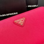 Prada Bags P95 PRADA, Small Zipper Wallet Classic Work, Simple Fashion, Italian Top Grade Original Single Cross Grain Cowhide Leather Texture Excellent, Imported Threaded Lining White Steel Metal Hardware Accessories! Evenly Neat Stitching, Exquisite Workmanship Size: 19x10x2.5, Color: Epoxy Triangle Label Plum Bright Red, Blue, Black, Pink, Number: ML201 - Image 5
