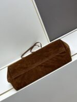 Prada Bags Batch 260 Women||| Suede Tote Easily Embody Retro Fashion The bag has wide shape, simple yet not simplistic, requiring no excessive decoration. Paired with suit or T-shirt for daily use, it can fully reflect a high-end feel! Large bags are the most stylish Size: Bag opening 49x, bottom 37x, height 31x16, model 2462 - Image 5