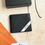 Prada Bags 75PRADA Men's Short Wallet Counter Latest Style, Official Website Synchronization, Genuine Development, Model 2M0513# Color as shown, blue. The blue leather texture is excellent, with threaded lining. Imported white steel hardware accessories feature a complex color-blocking design, making it more fashionable and unique. Dimensions: Length 11cm, Height 9cm