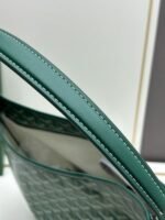 Goyard Bags 240 Underarm Counter Edition - Goyard "58%" Bohème Hobo Bag epitome of lightweight, flexible, and secure design, thanks zipper closure.Due to its wide handle, it is very comfortable as shoulder bag.It also features the iconic detachable pouch that can be closed with a snap button. Size: 27 15 x 42 cm Goyardine & Chevroches - Image 5