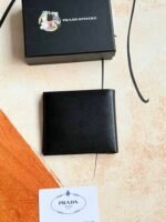 Prada Bags 75PRADA Men's Short Wallet Counter Latest Style, Official Website Synchronization, Genuine Development, Model 2M0513# Color as shown, blue. The blue leather texture is excellent, with threaded lining. Imported white steel hardware accessories feature a complex color-blocking design, making it more fashionable and unique. Dimensions: Length 11cm, Height 9cm - Image 2