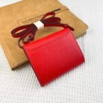 Hermes Bags Hermes Kangkang Mini Crossbody Bag p150 Model: 537-2 Palm Print Size: 13*11.8cm Made of Empson palm print cowhide Exquisite with smooth straight edges. It has two cash slots inside, one zipper pocket, six card slots. The shoulder strap length is adjustable can be detached to use as a wallet. High-end and elegant, you deserve it - Image 3