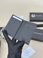 Prada Bags 65 Prada Pattern Unisex Placed or Bag, Be Handheld, Made of Imported Calfskin with Cross Pattern, Pocket Holder, Can Hold Change, 6 Card Slots, Simple and Elegant Fashion Trend Model 2MC101, color as shown in the picture Size 11×7cm, - Image 5