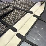 Goyard Bags 175 Ge~Ya Bag/Shopping Bag Compared old Neverfull Saint Louis bag, the Tote has numerous amazing advantages: it's extremely light soft yet still durable waterproof.Showcasing low-key and simple style, this design remains true its original mission.Equipped with detachable small inner pocket, it comes in a variety of colors to meet personal daily matching needs, easily storing all items for street gatherings or long-distance travel. Extremely practical. Two sizes available Medium 47 27 14cm Large size: 57 bag opening 30 x 15cm - Image 8